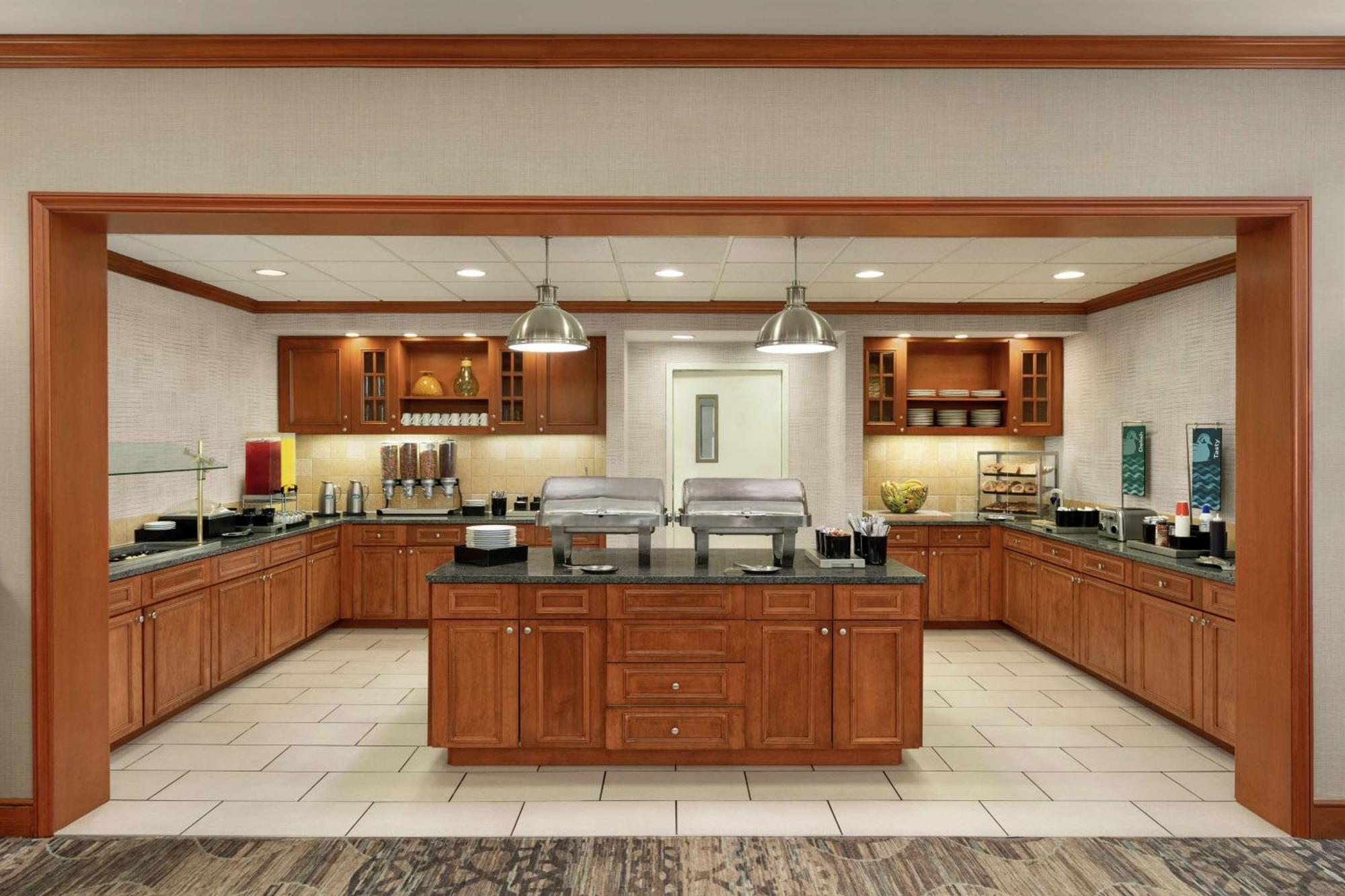 Hotel Homewood By Hilton Allentown-bethlehem Airport 3*