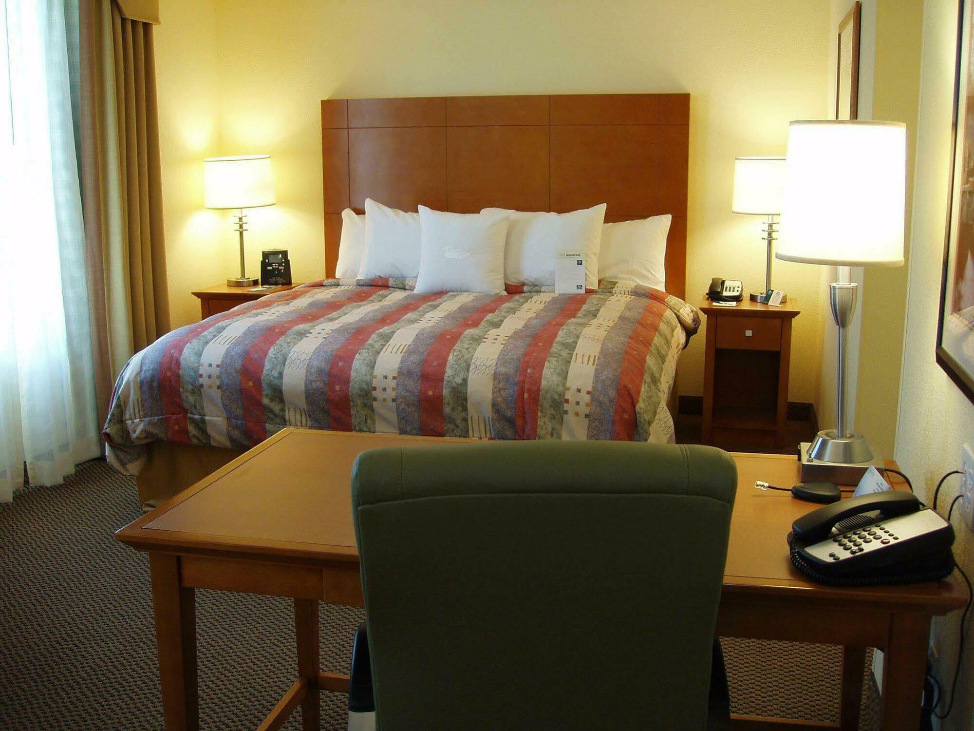 Homewood By Hilton Allentown-bethlehem Airport 3*